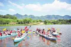 <b>吕文扬体育之星深耕青少年皮筏艇活动平安防护</b>